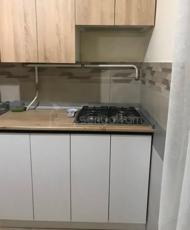 2 Սենյականոց Բնակարան Քարե Շենքում, 50քմ, 5/5 հարկ, Կապիտալ Վերանորոգված, Կահավորված