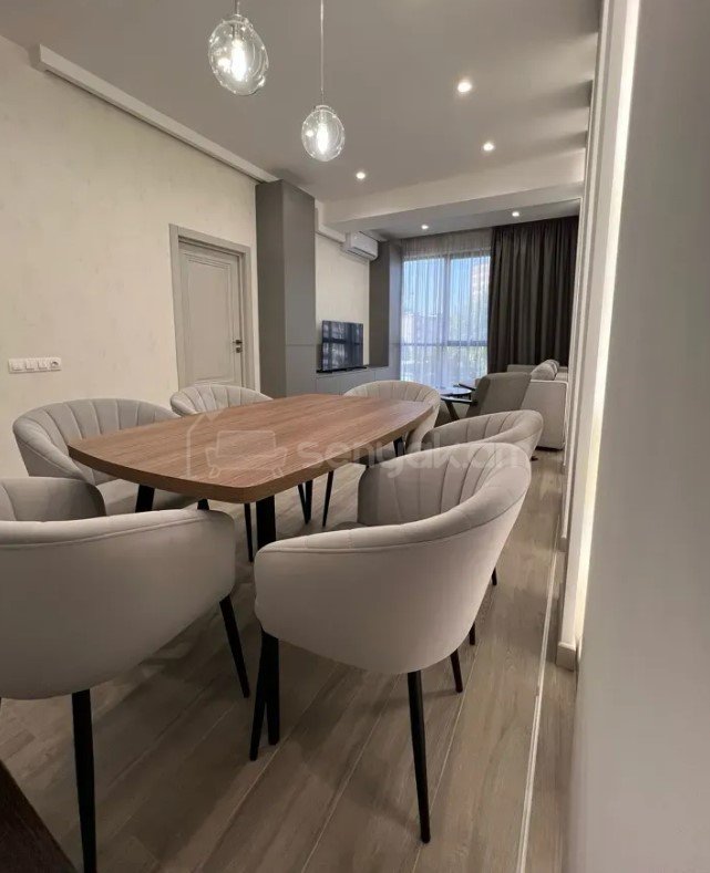 2 Սենյականոց Բնակարան Նորակառույցում, 52քմ, 5/18 հարկ, Դիզայներական Վերանորոգված, Կահավորված