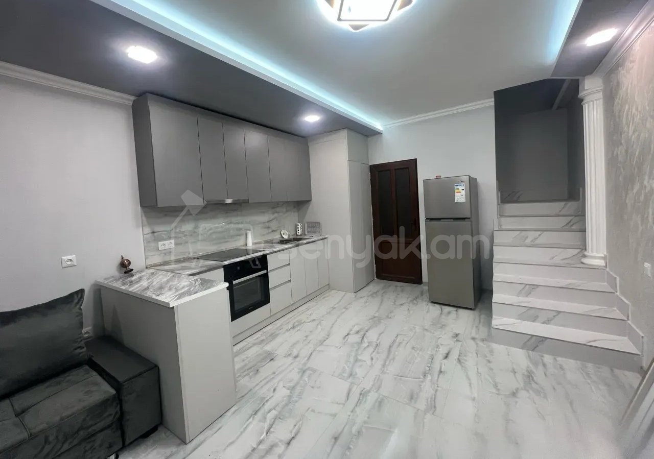 3 Սենյականոց Սեփական Տուն, 70քմ, Դիզայներական Վերանորոգված, Կահավորված