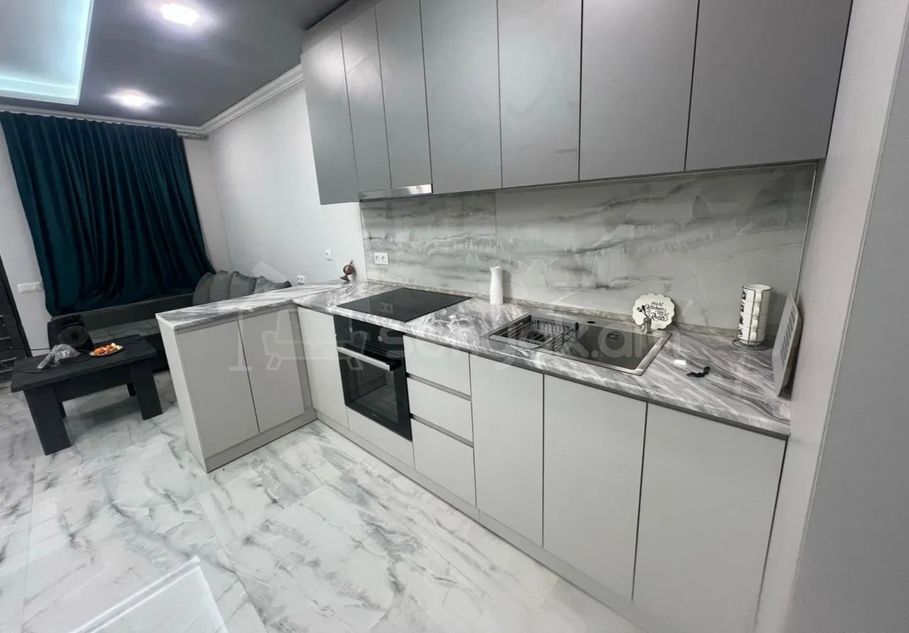 3 Սենյականոց Սեփական Տուն, 70քմ, Դիզայներական Վերանորոգված, Կահավորված