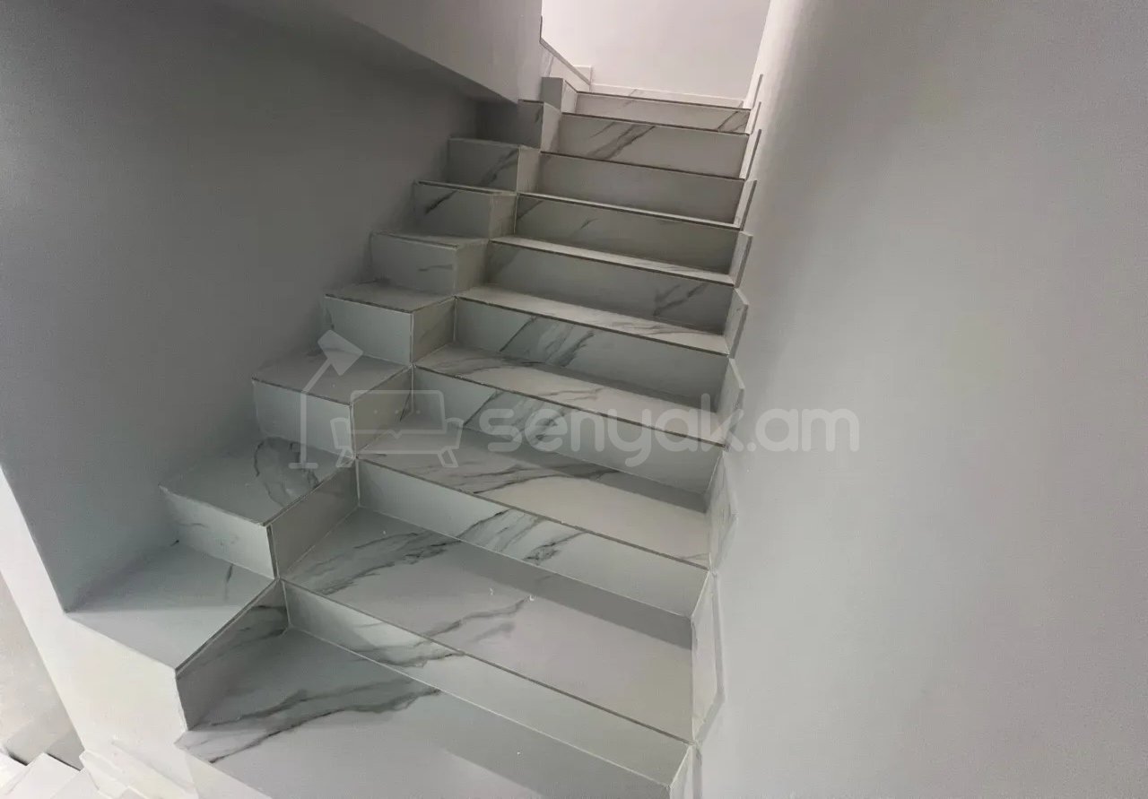 3 Սենյականոց Սեփական Տուն, 70քմ, Դիզայներական Վերանորոգված, Կահավորված