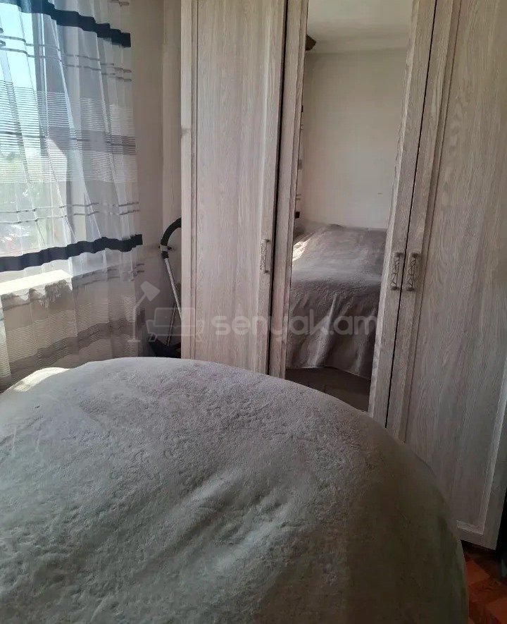 2 Սենյականոց Բնակարան Քարե Շենքում, 52քմ, 4/5 հարկ, Կապիտալ Վերանորոգված