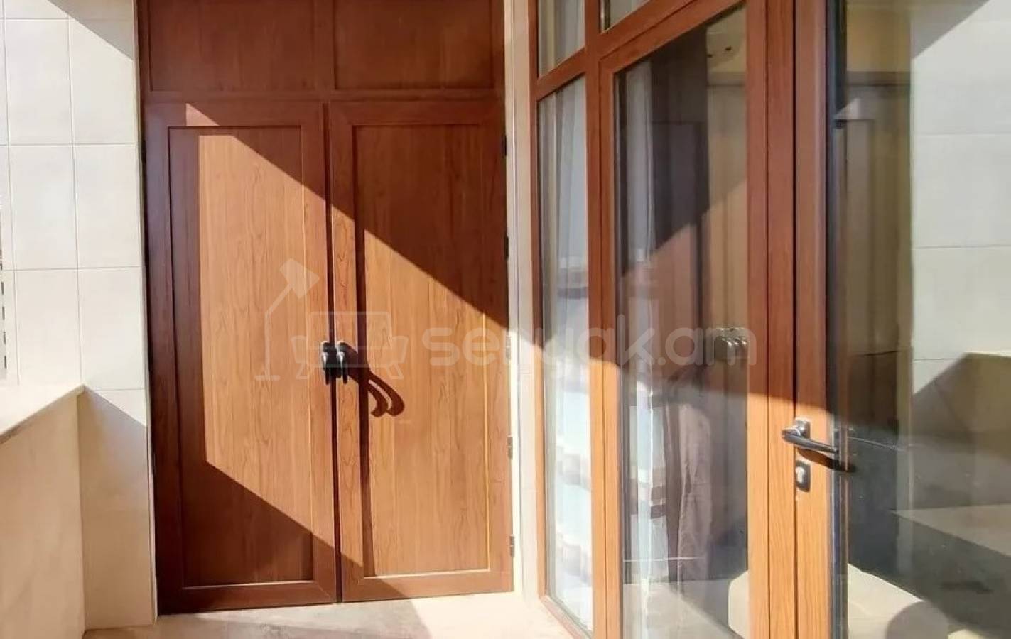 3 Սենյականոց Բնակարան, 77քմ, 7/10 հարկ, Կապիտալ Վերանորոգված, Կահավորված, Արևկող