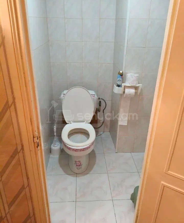 3 Սենյականոց Բնակարան, 94քմ, 9/16 հարկ, Նորմալ Վիճակում