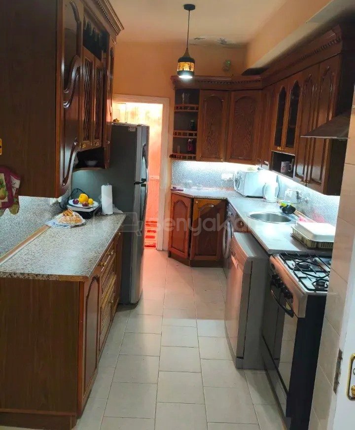 3 Սենյականոց Բնակարան, 94քմ, 9/16 հարկ, Նորմալ Վիճակում