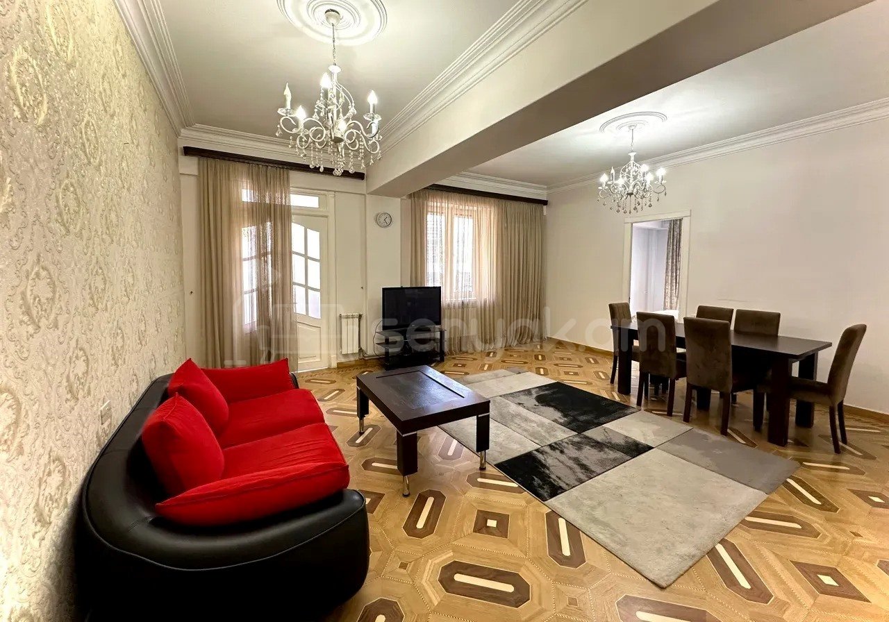 3 Սենյականոց Բնակարան Քարե Շենքում, 100քմ, 5/6 հարկ, Կապիտալ Վերանորոգված, Կահավորված, Արևկող