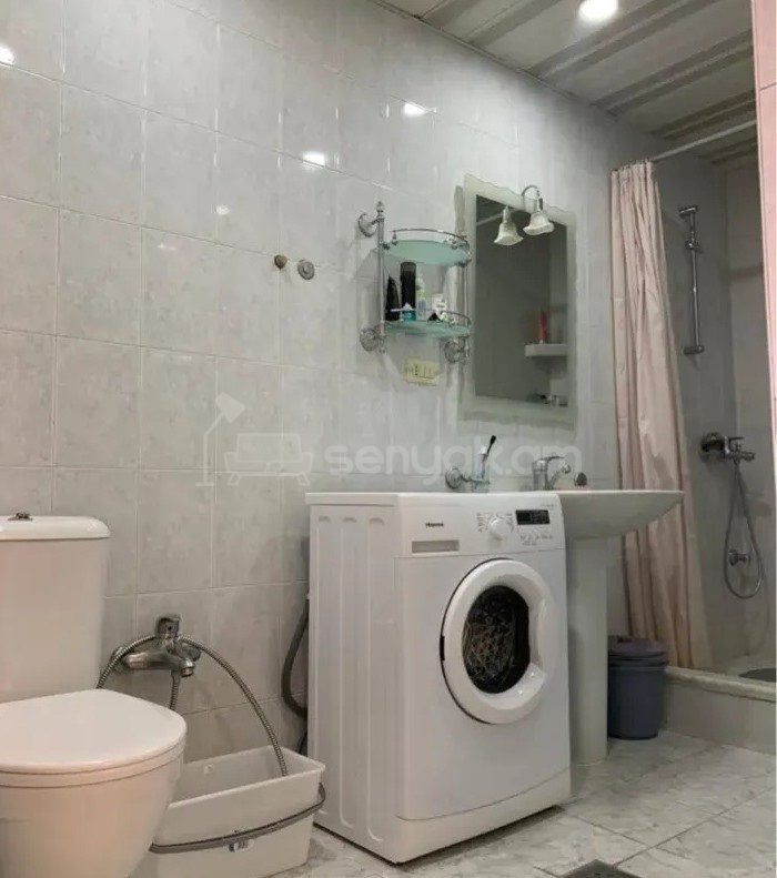 3 Սենյականոց Բնակարան Քարե Շենքում, 100քմ, 5/6 հարկ, Կապիտալ Վերանորոգված, Կահավորված, Արևկող