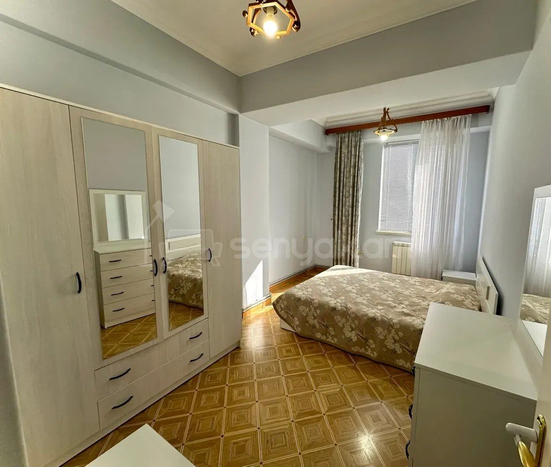 3 Սենյականոց Բնակարան Քարե Շենքում, 100քմ, 5/6 հարկ, Կապիտալ Վերանորոգված, Կահավորված, Արևկող