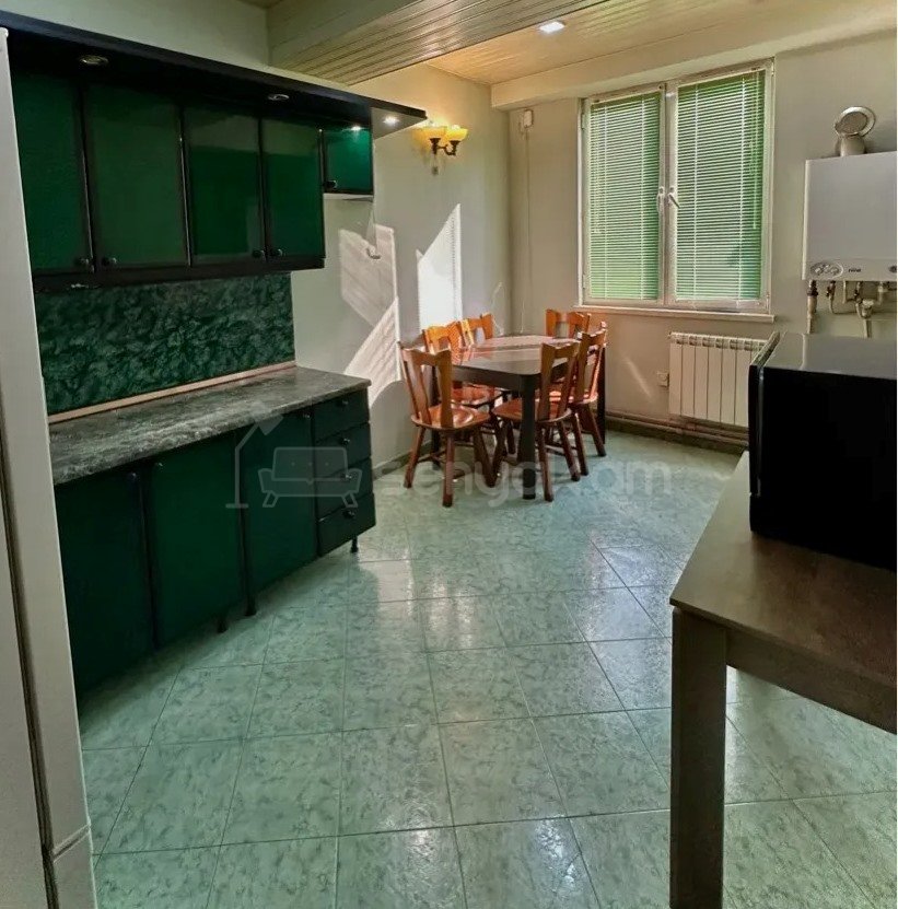 3 Սենյականոց Բնակարան Քարե Շենքում, 100քմ, 5/6 հարկ, Կապիտալ Վերանորոգված, Կահավորված, Արևկող