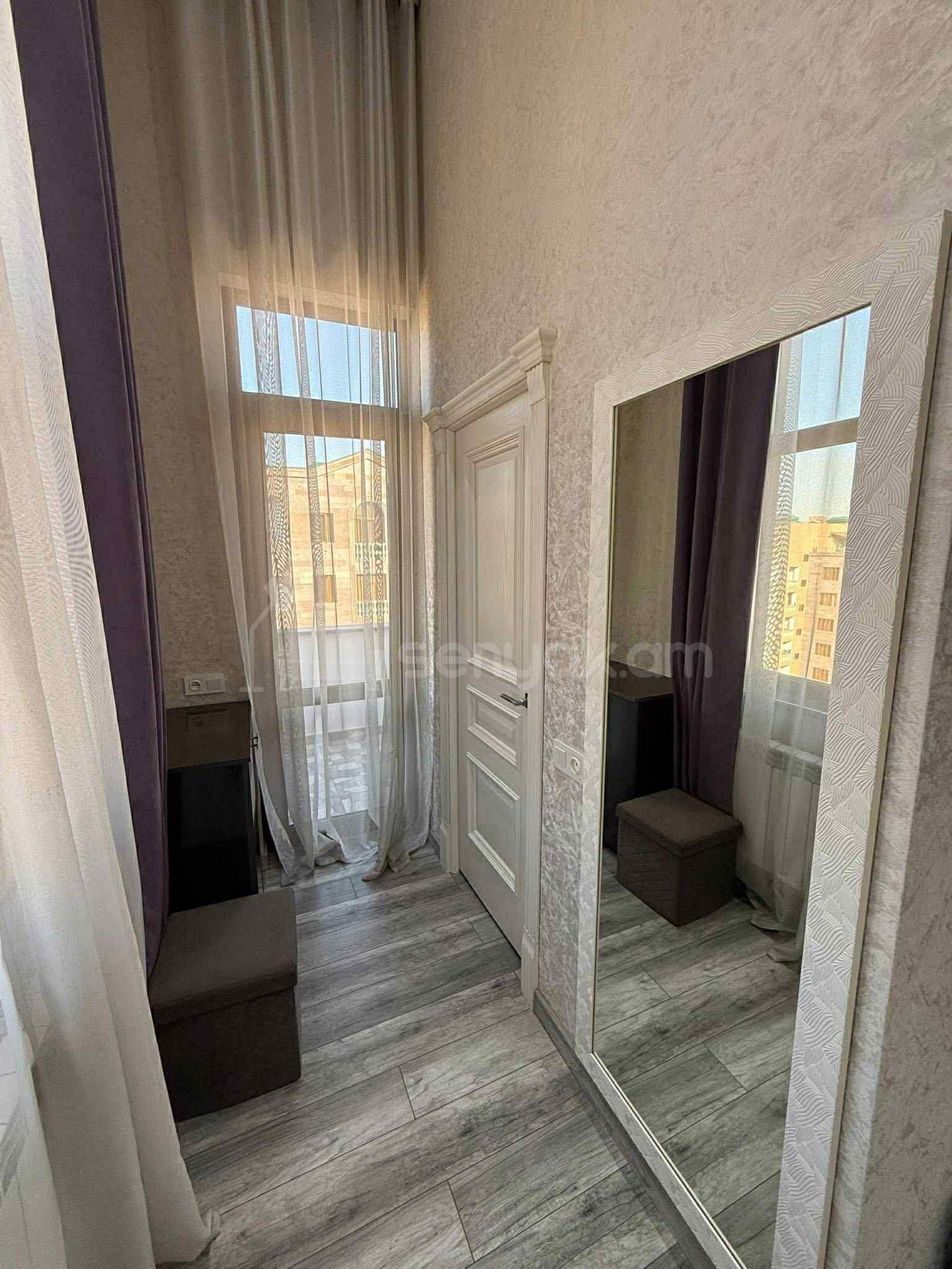 4 Սենյականոց Բնակարան Նորակառույցում, 222քմ, 9/9 հարկ, Դիզայներական Վերանորոգված