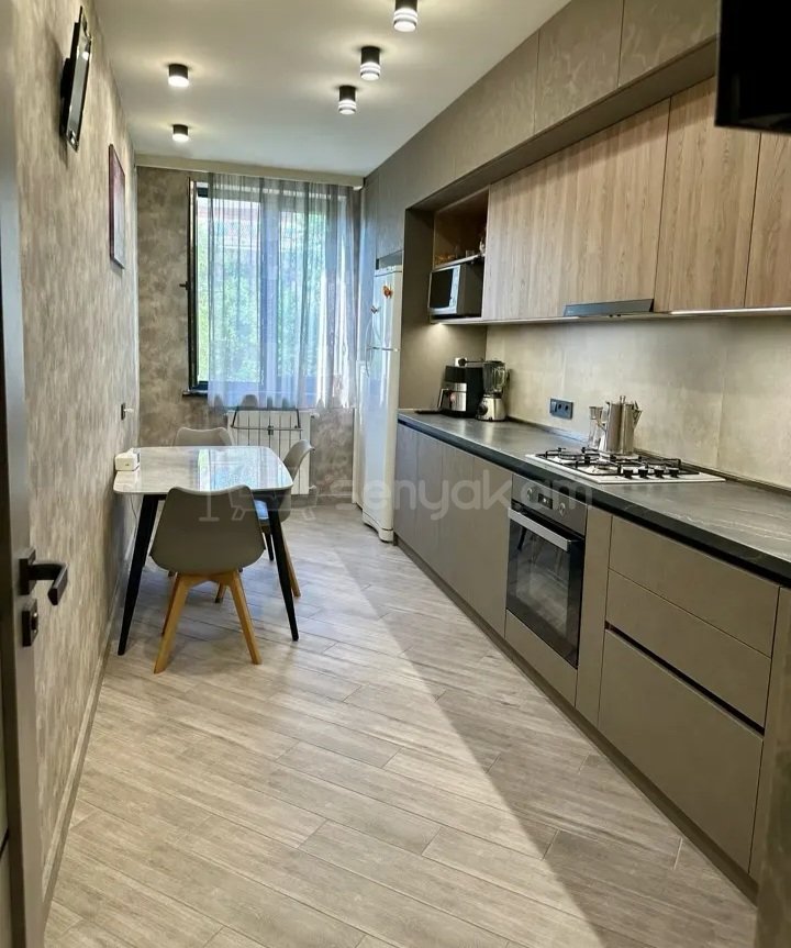 2 Սենյականոց Բնակարան, 65քմ, 3/9 հարկ, Կապիտալ Վերանորոգված