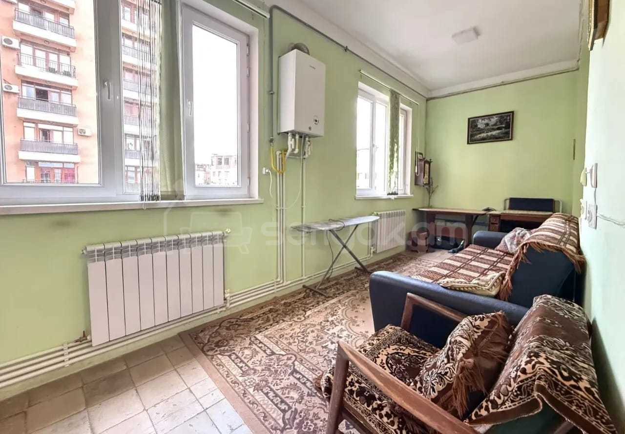 2 Սենյականոց Բնակարան Քարե Շենքում, 64քմ, 5/5 հարկ, Կոսմետիկ Վերանորոգված