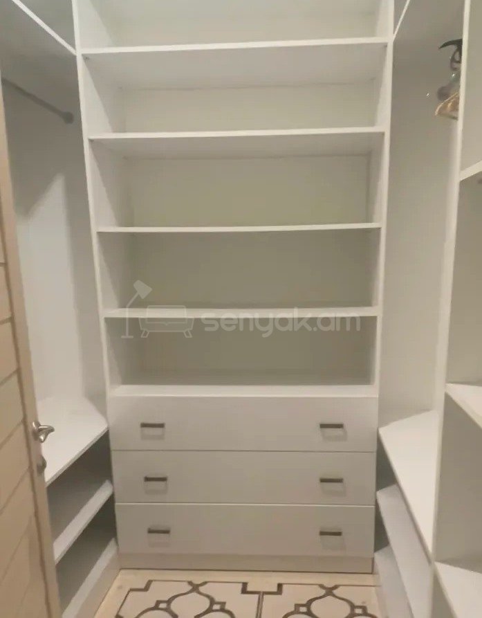 3 Սենյականոց Բնակարան Նորակառույցում, 135քմ, 4/12 հարկ, Դիզայներական Վերանորոգված