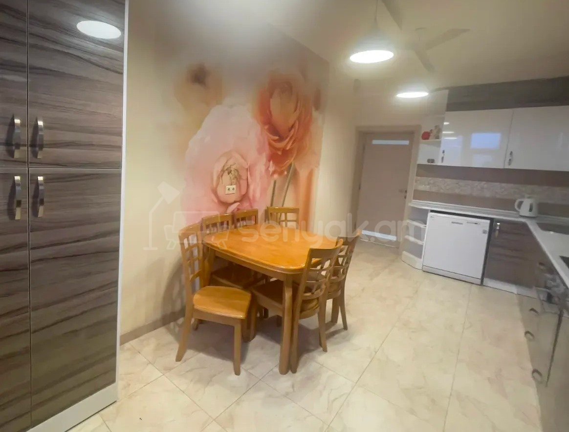 3 Սենյականոց Բնակարան Նորակառույցում, 135քմ, 4/12 հարկ, Դիզայներական Վերանորոգված