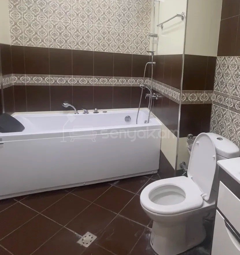 3 Սենյականոց Բնակարան Նորակառույցում, 135քմ, 4/12 հարկ, Դիզայներական Վերանորոգված