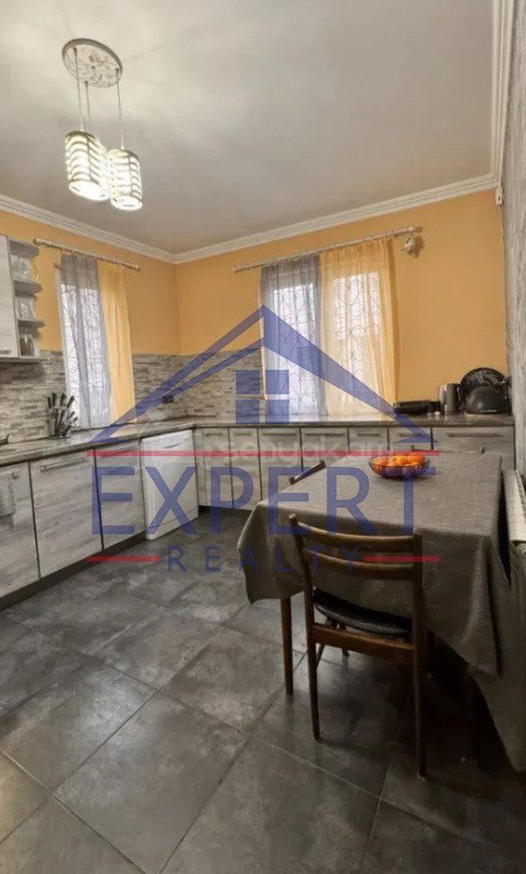 4 Սենյականոց Սեփական Տուն, 195քմ, Դիզայներական Վերանորոգված, Կահավորված, Ավտոտնակով