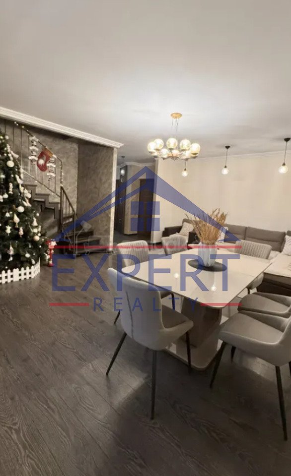 4 Սենյականոց Սեփական Տուն, 195քմ, Դիզայներական Վերանորոգված, Կահավորված, Ավտոտնակով