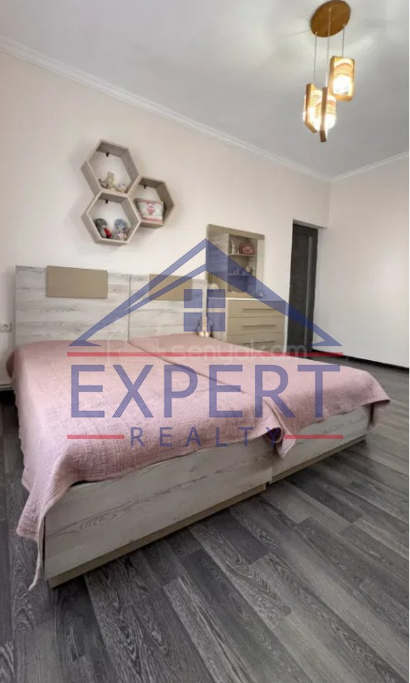 4 Սենյականոց Սեփական Տուն, 195քմ, Դիզայներական Վերանորոգված, Կահավորված, Ավտոտնակով