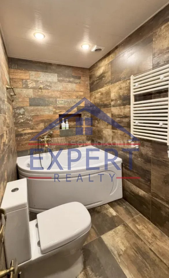 4 Սենյականոց Սեփական Տուն, 195քմ, Դիզայներական Վերանորոգված, Կահավորված, Ավտոտնակով