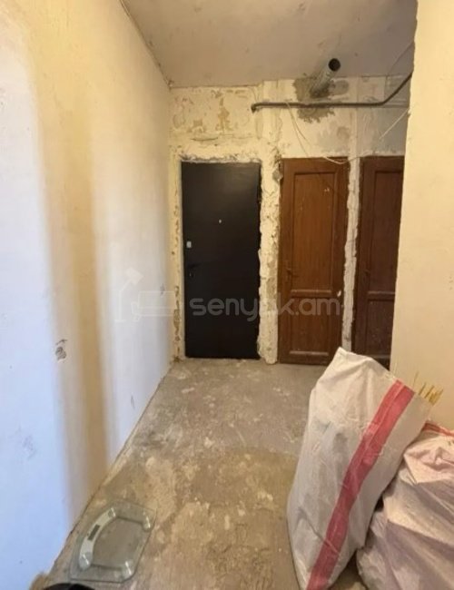 3 Սենյականոց Բնակարան, 80քմ, 16/16 հարկ, Պետական Վիճակում