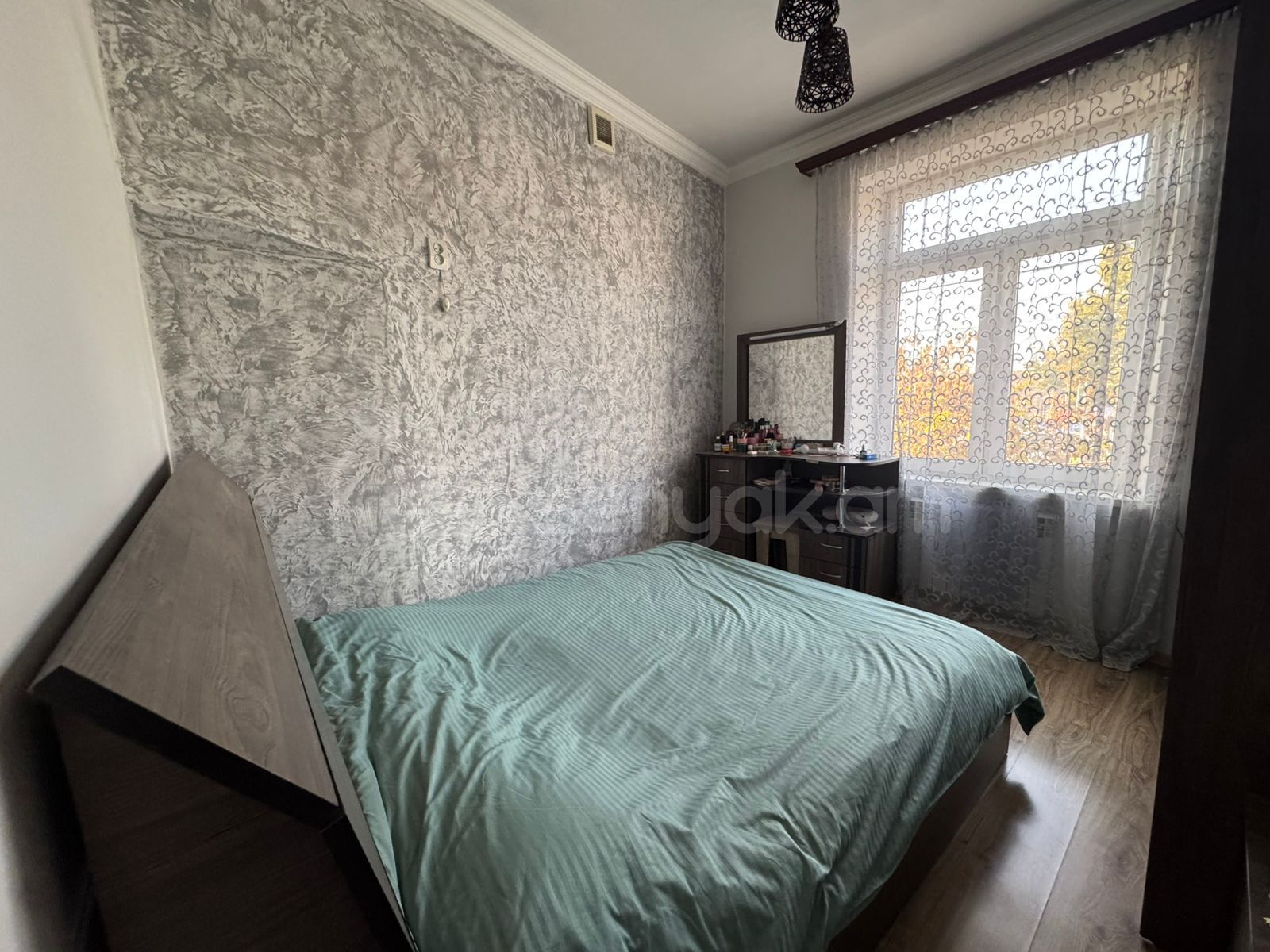 2 Սենյականոց Բնակարան Քարե Շենքում, 60քմ, 2/5 հարկ, Կապիտալ Վերանորոգված, Կահավորված, Արևկող