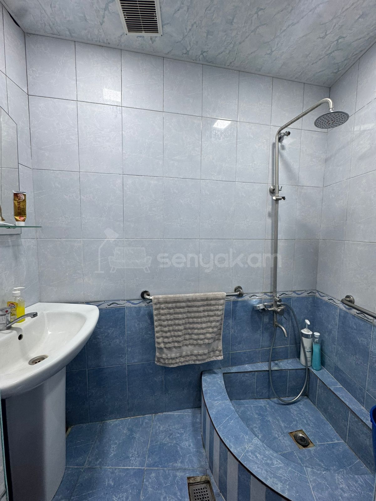 2 Սենյականոց Բնակարան Քարե Շենքում, 60քմ, 2/5 հարկ, Կապիտալ Վերանորոգված, Կահավորված, Արևկող