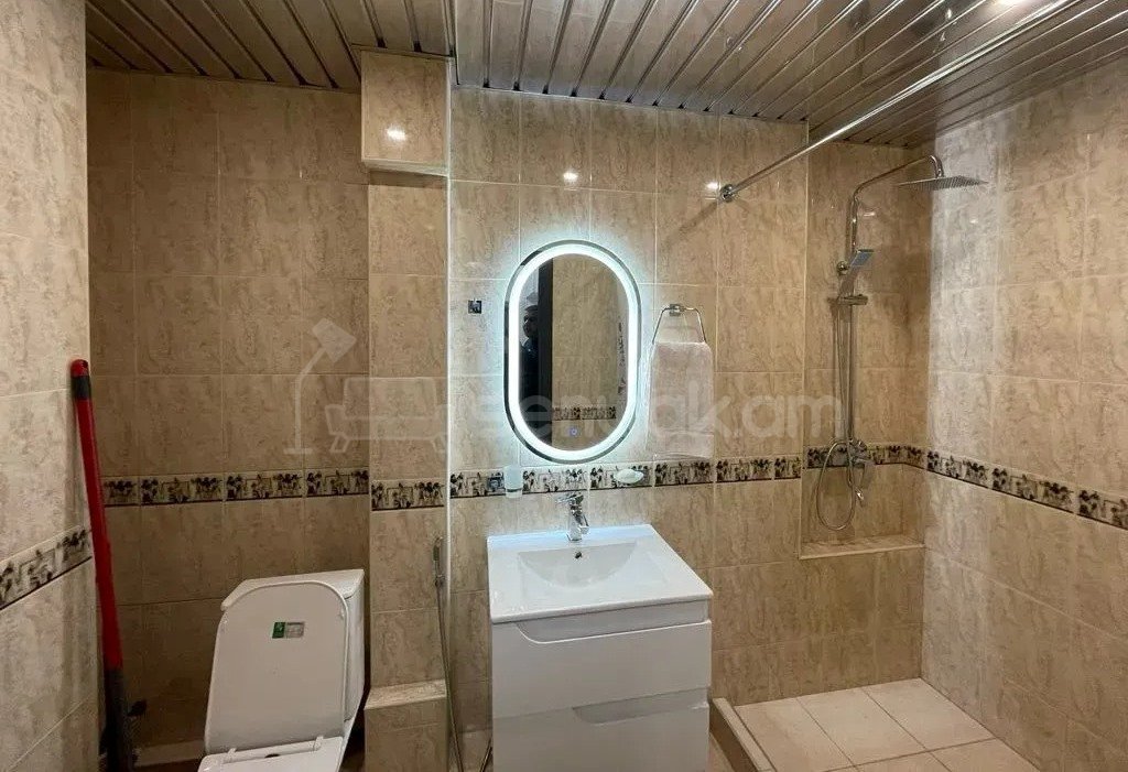 2 Սենյականոց Բնակարան, 65քմ, 4/9 հարկ, Դիզայներական Վերանորոգված, Կահավորված, Արևկող