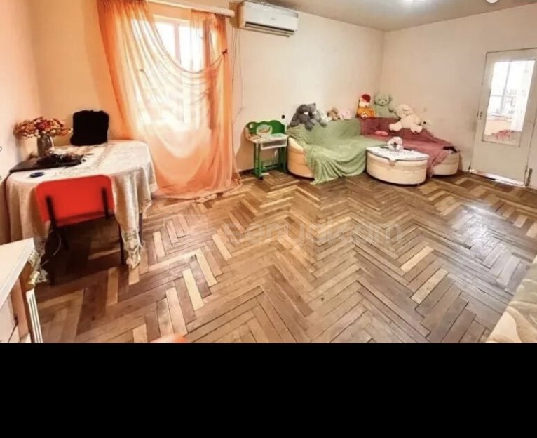 3 Սենյականոց Բնակարան, 55քմ, 8/9 հարկ, Նորմալ Վիճակում