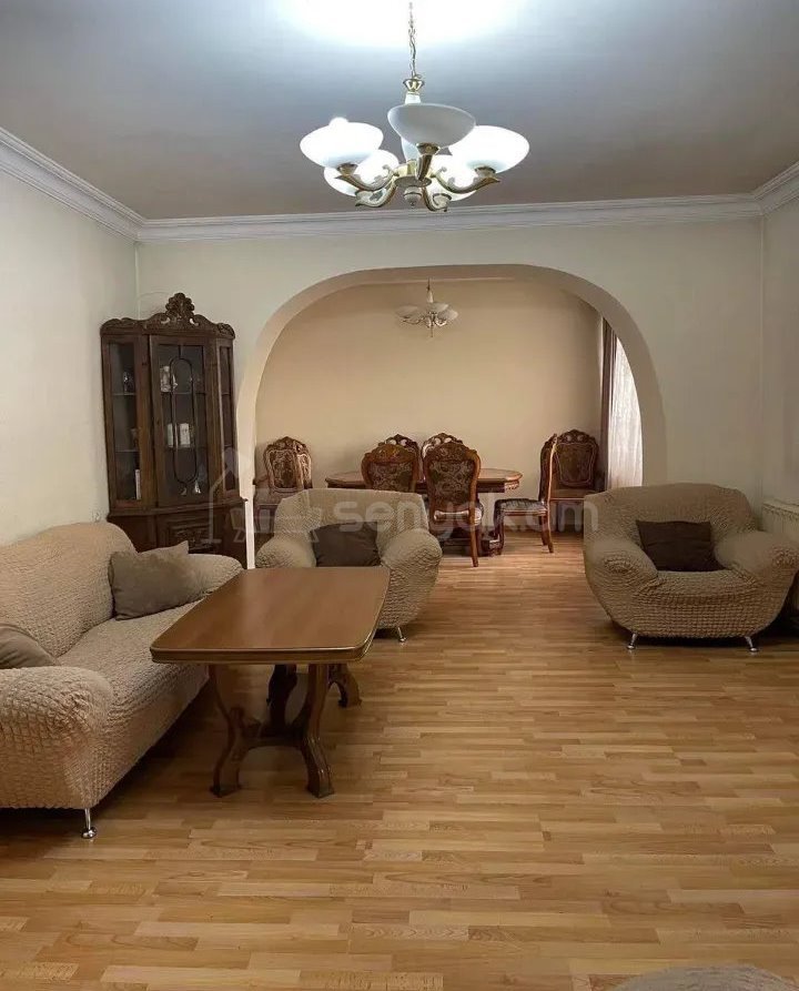 4 Սենյականոց Սեփական Տուն, 170քմ, Կապիտալ Վերանորոգված, Ավտոտնակով