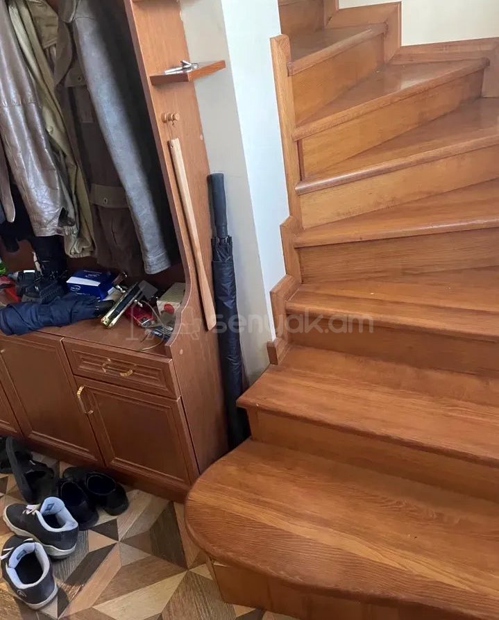 4 Սենյականոց Սեփական Տուն, 99քմ, Կապիտալ Վերանորոգված, Ավտոտնակով