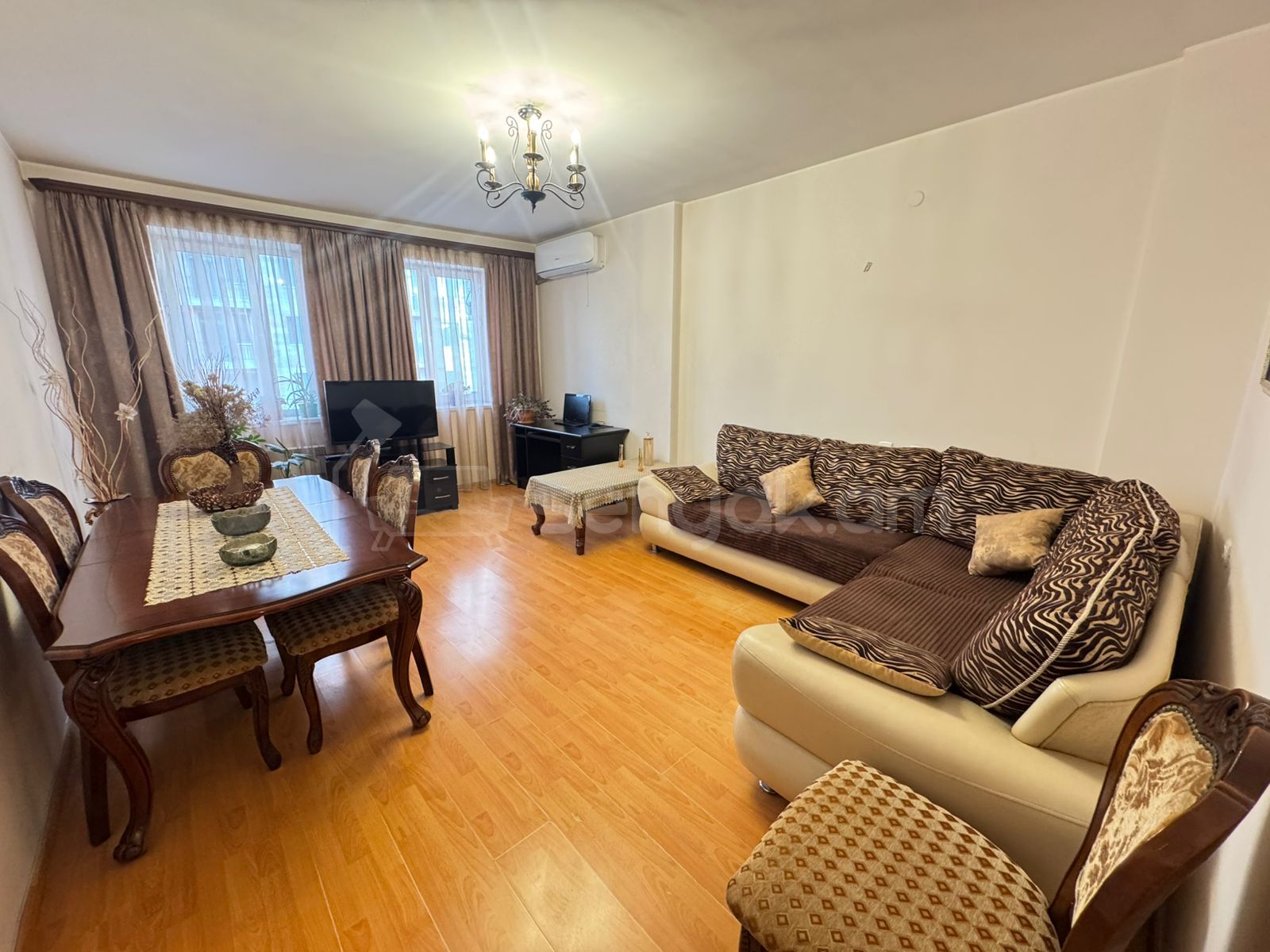 3 Սենյականոց Բնակարան Նորակառույցում, 87քմ, 9/13 հարկ, Կապիտալ Վերանորոգված