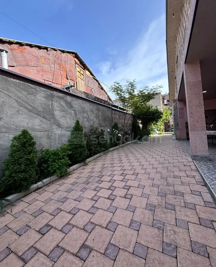 4 Սենյականոց Շքեղ Առանձնատուն, 163քմ, Ավտոտնակով