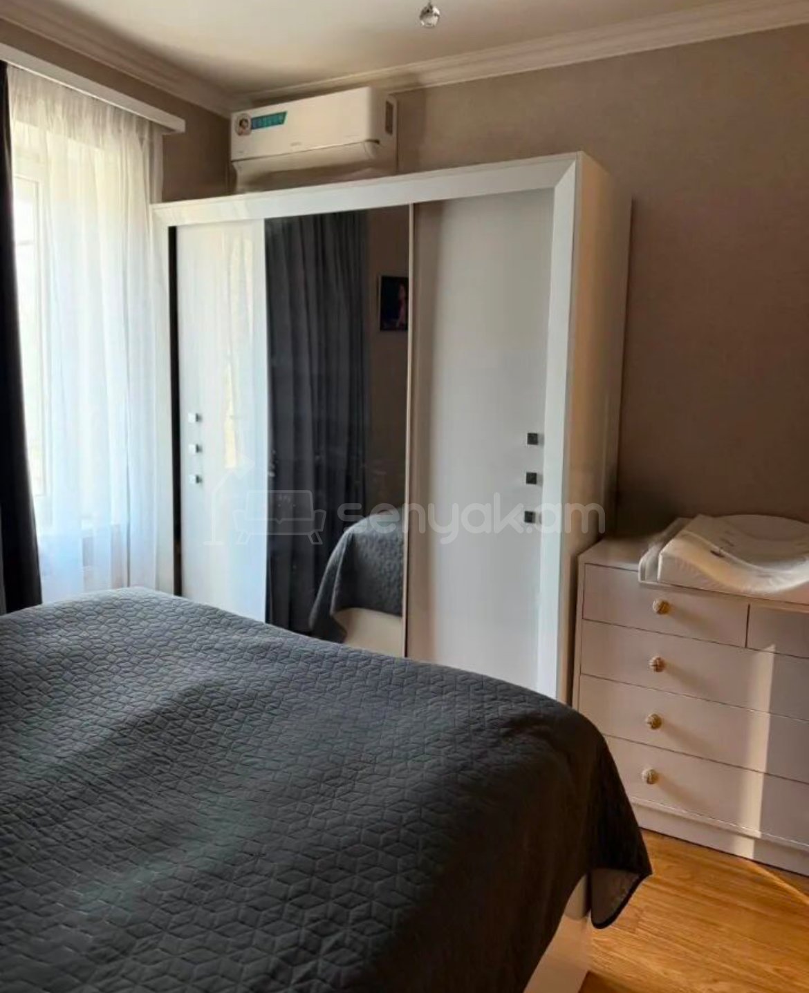 3 Սենյականոց Բնակարան Քարե Շենքում, 79քմ, 5/5 հարկ, Կապիտալ Վերանորոգված