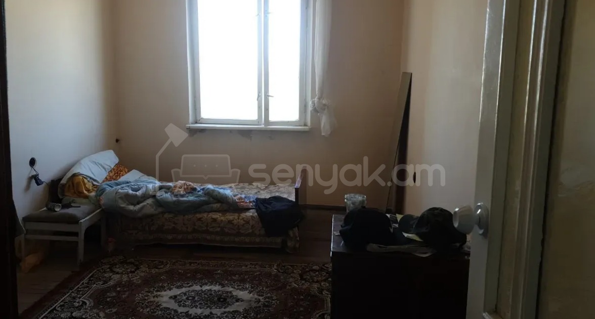 3 Սենյականոց Բնակարան, 82քմ, 9/9 հարկ, Պետական Վիճակում