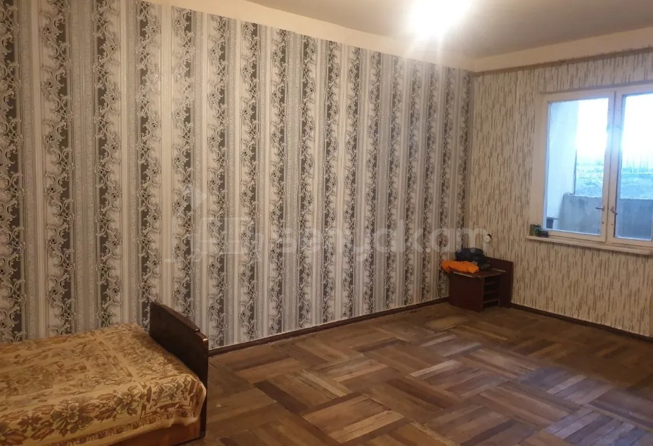 3 Սենյականոց Բնակարան, 82քմ, 9/9 հարկ, Պետական Վիճակում