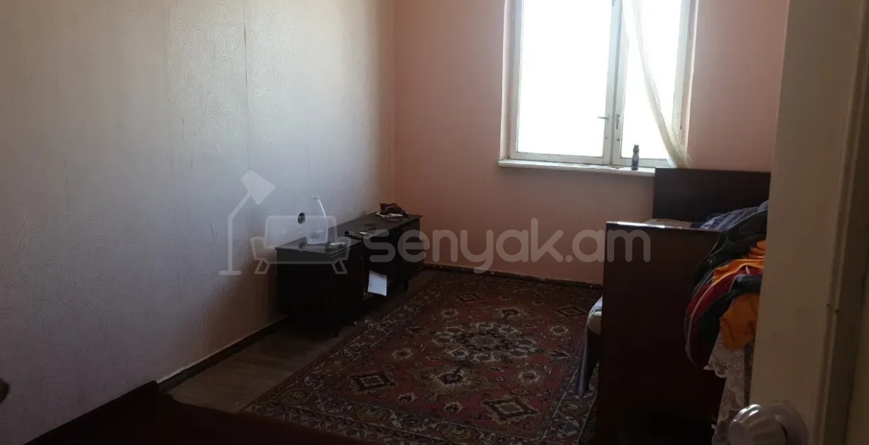 3 Սենյականոց Բնակարան, 82քմ, 9/9 հարկ, Պետական Վիճակում