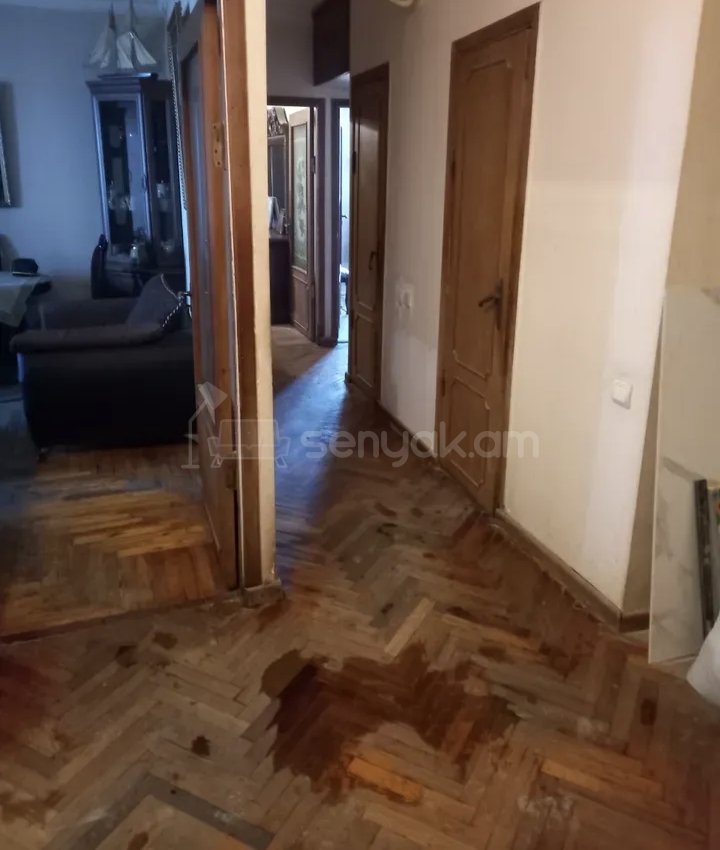 3 Սենյականոց Բնակարան, 77քմ, 7/15 հարկ, Նորմալ Վիճակում, Կահավորված, Արևկող