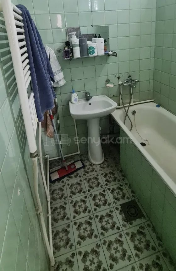 3 Սենյականոց Բնակարան, 72քմ, 5/14 հարկ, Նորմալ Վիճակում, Կահավորված, Արևկող