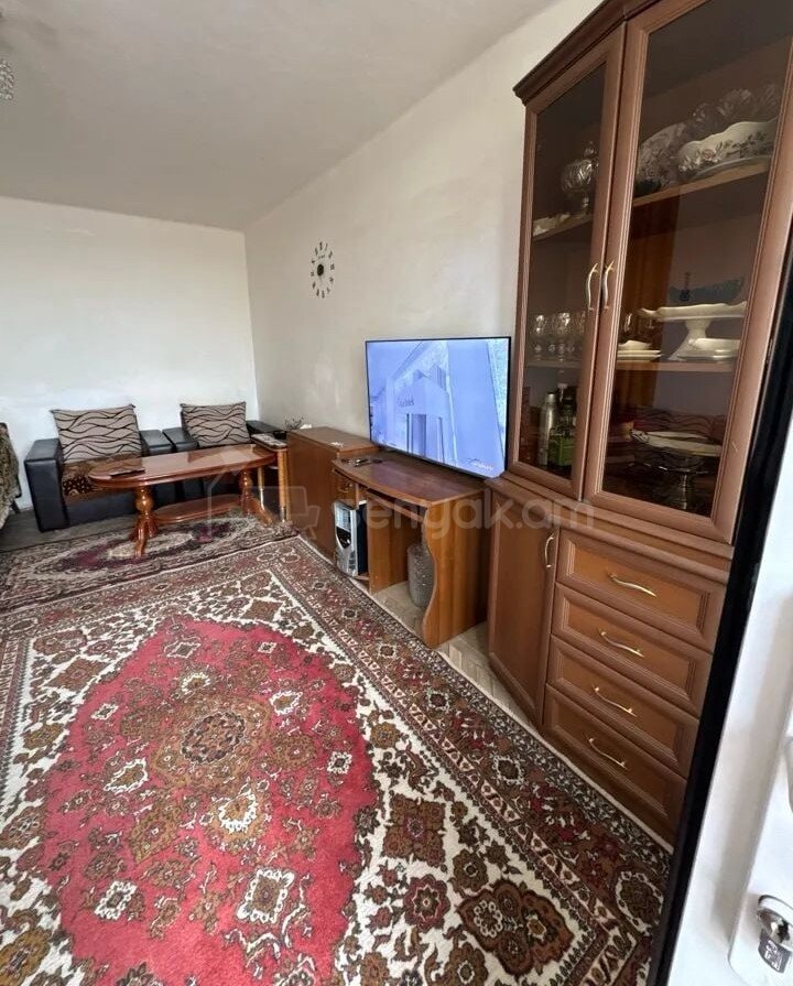 1 Սենյականոց Բնակարան, 32քմ, 3/5 հարկ, Նորմալ Վիճակում