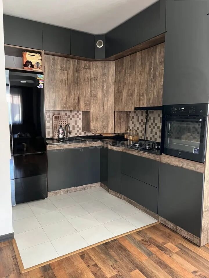 2 Սենյականոց Բնակարան Քարե Շենքում, 60քմ, 2/5 հարկ, Կապիտալ Վերանորոգված