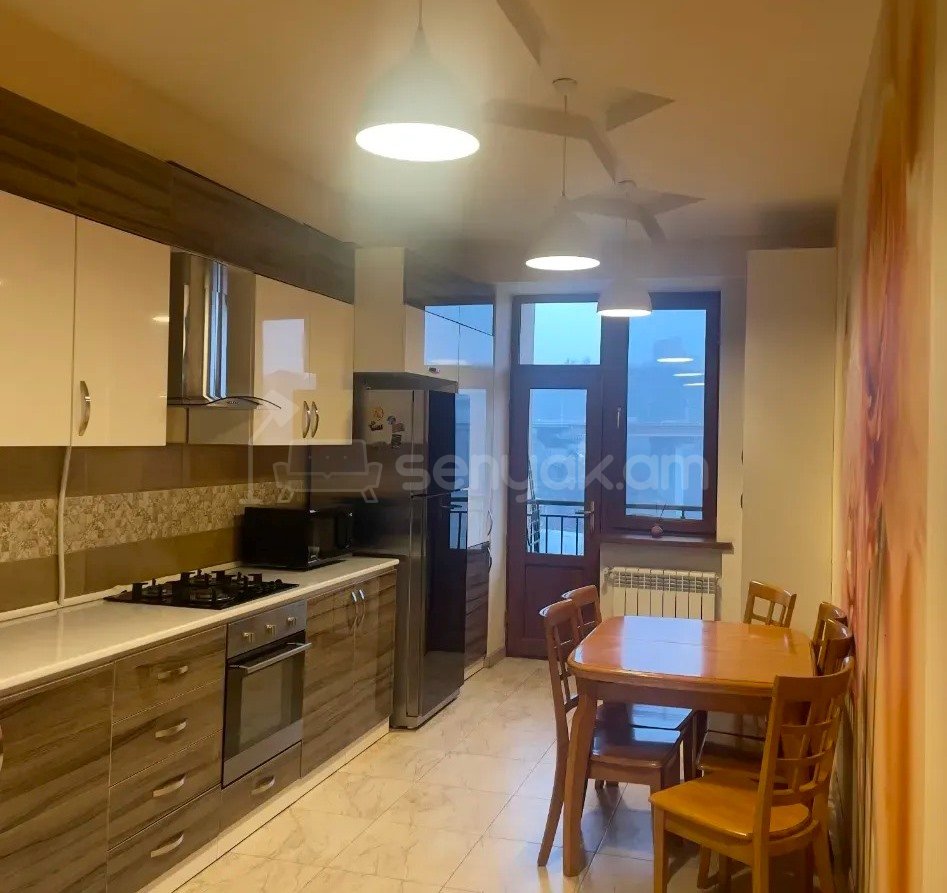 3 Սենյականոց Բնակարան Նորակառույցում, 135քմ, 4/12 հարկ, Կապիտալ Վերանորոգված