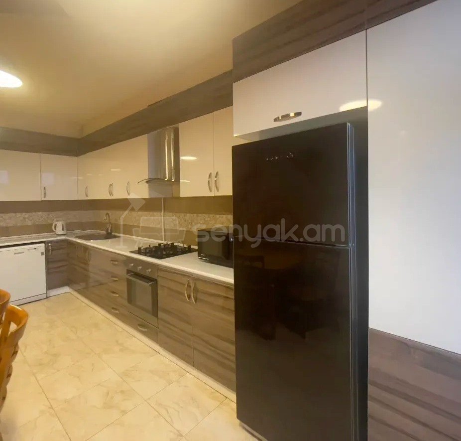 3 Սենյականոց Բնակարան Նորակառույցում, 135քմ, 4/12 հարկ, Կապիտալ Վերանորոգված