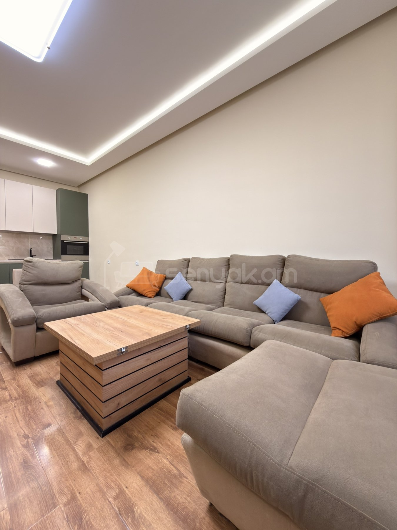 3 Սենյականոց Բնակարան Նորակառույցում, 78քմ, 17/17 հարկ, Կապիտալ Վերանորոգված