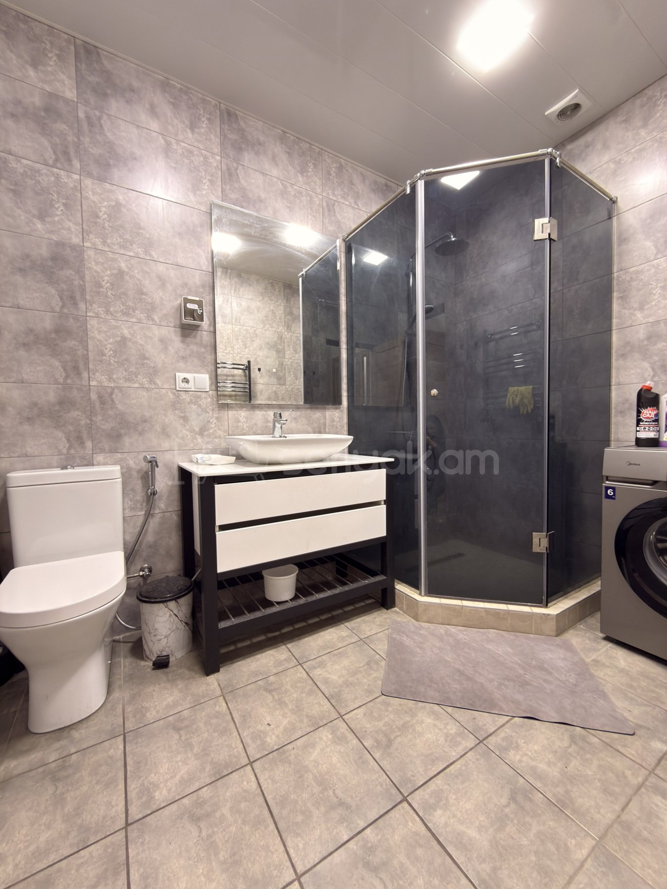 3 Սենյականոց Բնակարան Նորակառույցում, 78քմ, 17/17 հարկ, Դիզայներական Վերանորոգված