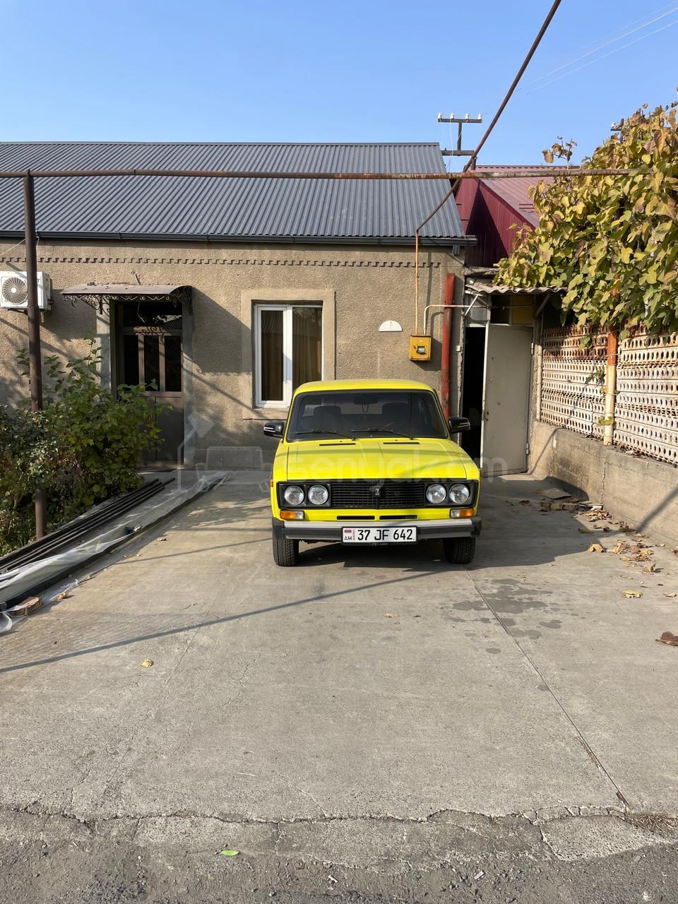 4 Սենյականոց Բնակարան Քարե Շենքում, 80քմ, 1/1 հարկ, Կոսմետիկ Վերանորոգված, Կահավորված, Արևկող