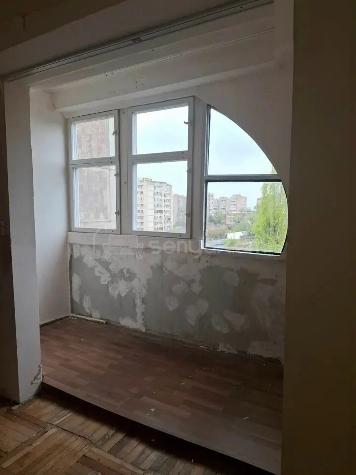 2 Սենյականոց Բնակարան, 48քմ, 3/9 հարկ, Պետական Վիճակում