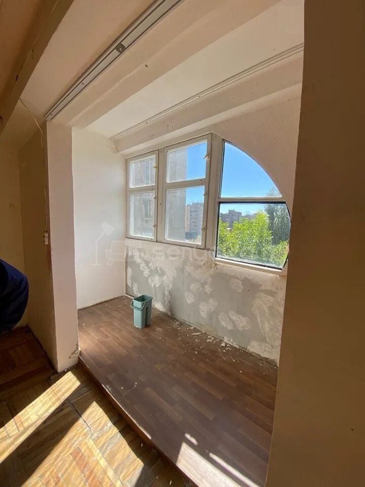 2 Սենյականոց Բնակարան, 48քմ, 3/9 հարկ, Պետական Վիճակում