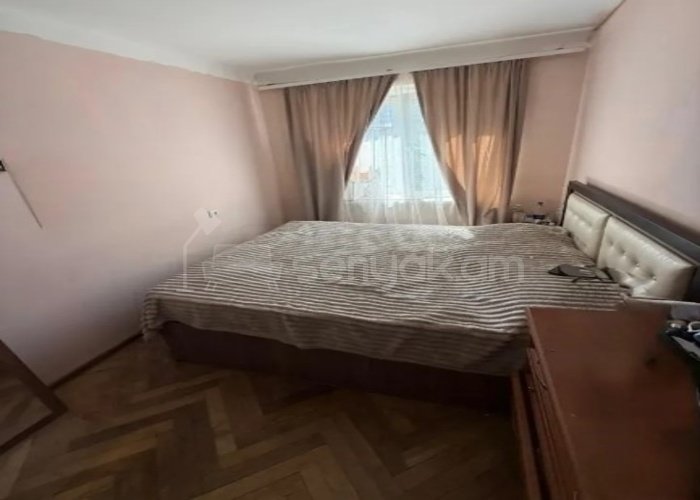 2 Սենյականոց Բնակարան Քարե Շենքում, 50քմ, 2/4 հարկ, Կոսմետիկ Վերանորոգված