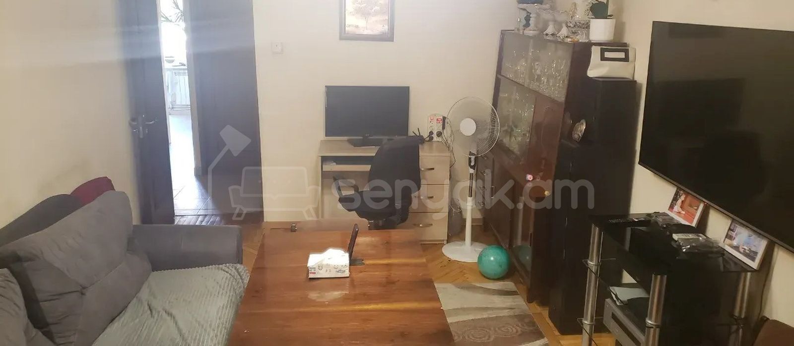 2 Սենյականոց Բնակարան Քարե Շենքում, 57քմ, 4/5 հարկ, Կապիտալ Վերանորոգված