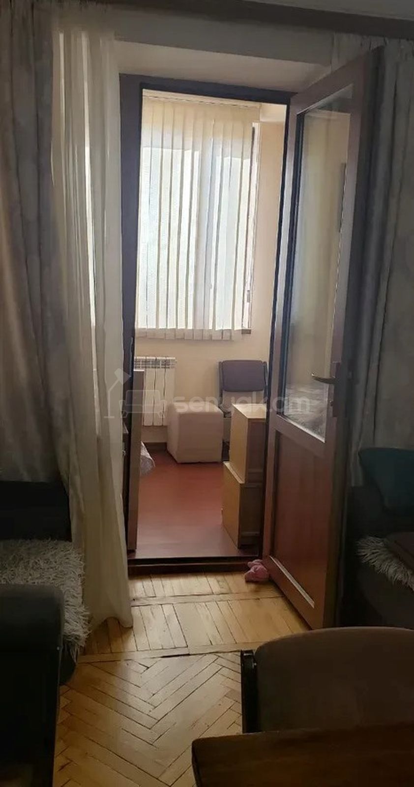 2 Սենյականոց Բնակարան Քարե Շենքում, 57քմ, 4/5 հարկ, Նորմալ Վիճակում